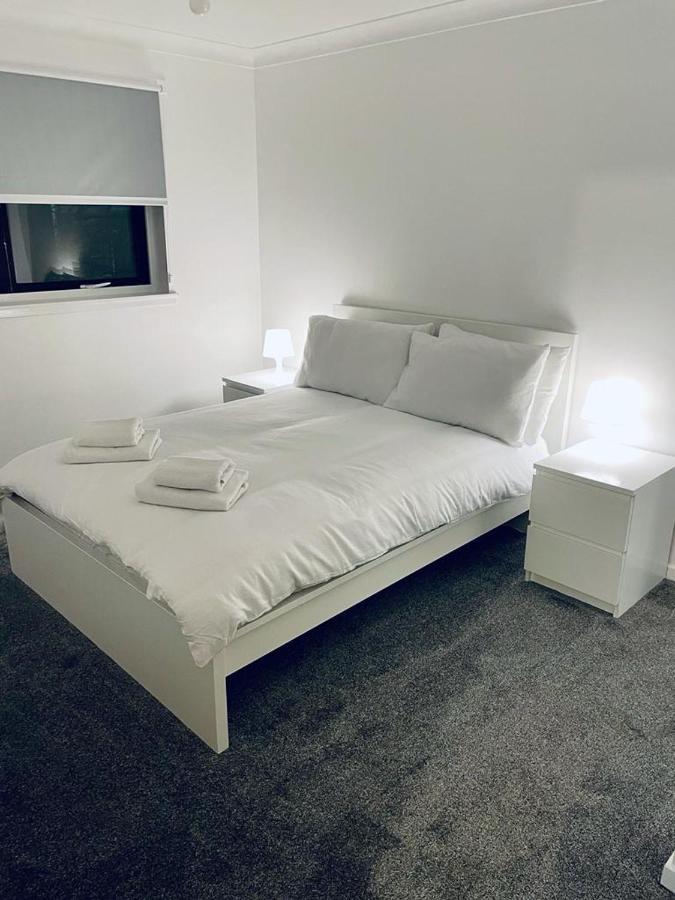 Modern 2 Bedroom Apartment With Free Parking Glasgow Dış mekan fotoğraf