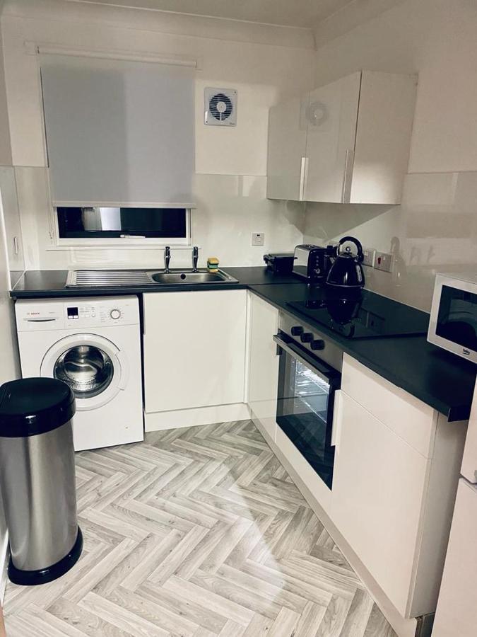 Modern 2 Bedroom Apartment With Free Parking Glasgow Dış mekan fotoğraf